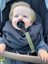 Charger l'image dans la galerie, Leather | Clip