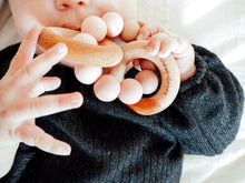 Charger l'image dans la galerie, Ombre | Chewie Basic Rattle