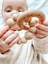 Charger l'image dans la galerie, Natural | Chewie Engraved Leaf