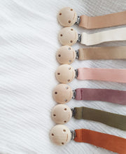 Load image into Gallery viewer, Mon Fleur Collection - Leather Clip
