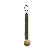 Load image into Gallery viewer, Leather Clip
