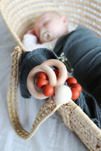 Charger l&#39;image dans la galerie, Basic | Chewie Rattle
